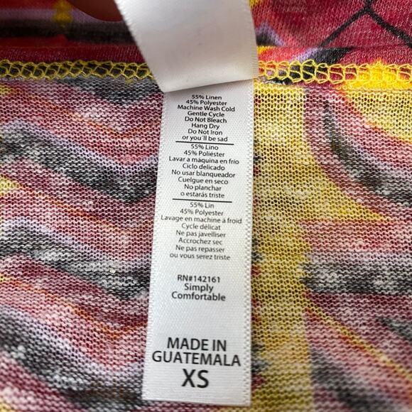 LuLaRoe Classic T T-Shirt XS Distressed Yellow Pink Black Geometric NWT New - Picture 7 of 8